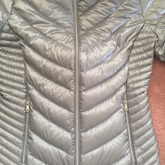 Calvin Klein Premium Down Coat .Packable Bag ,Light Weight Size M , Grey New - Picture 14 of 16